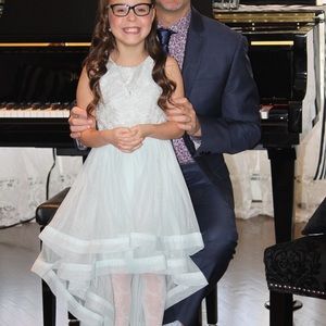 BEAUTIFUL DRESS Worn once for Father/Daughter dance Make offer All considered